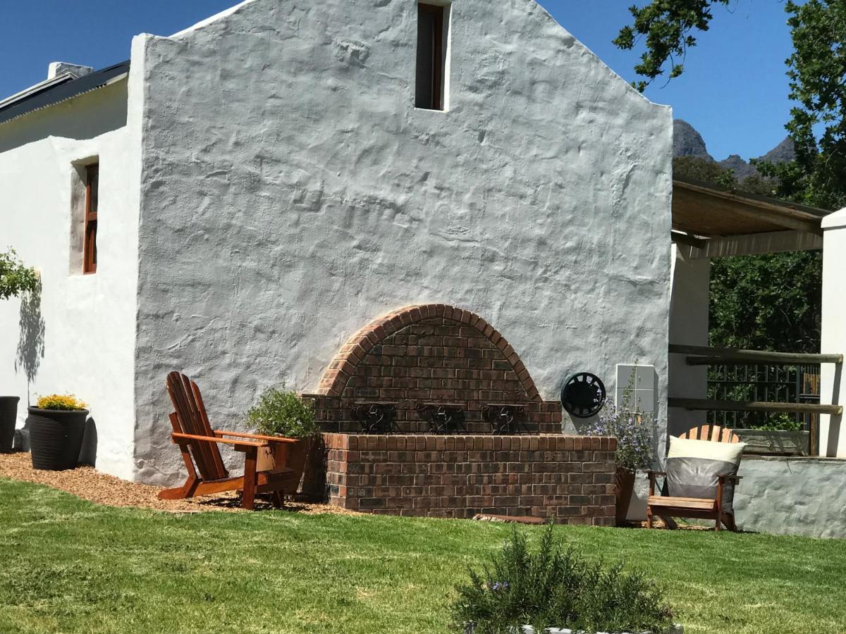 Raithby Winelands Historical Cottage Exterior foto